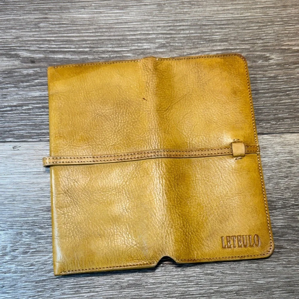 Leteulo Yellow Leather Wallet